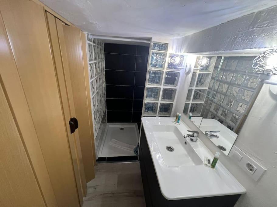 Nice Apartment At Street Level 20 Min From Sol-Piern 马德里 外观 照片